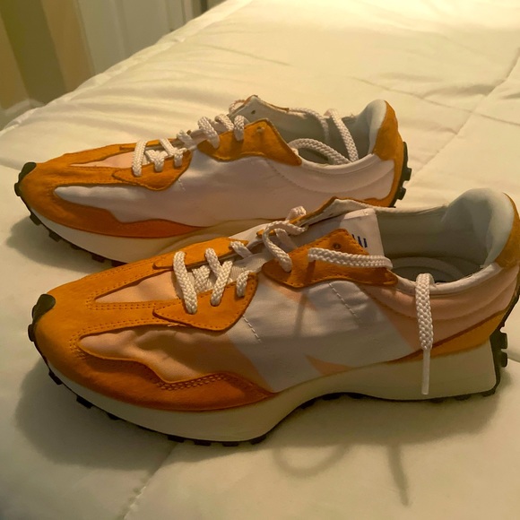 Vapormax Flyknits size 9 womens - Picture 10 of 13